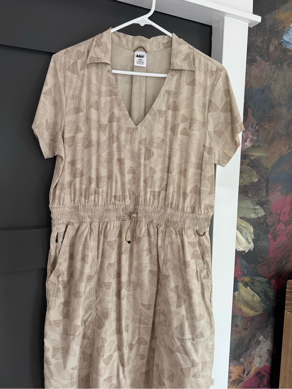 REI Beige Short Sleeve Drawstring Casual Dress
